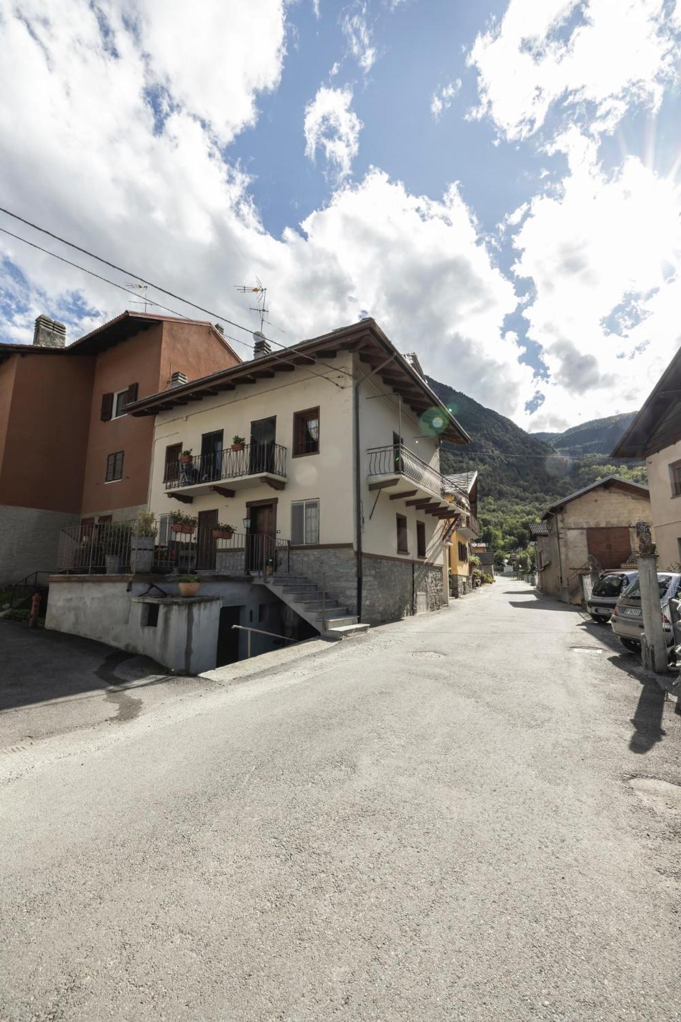 La Casa Del Cuore Apartment Fenis Exterior photo